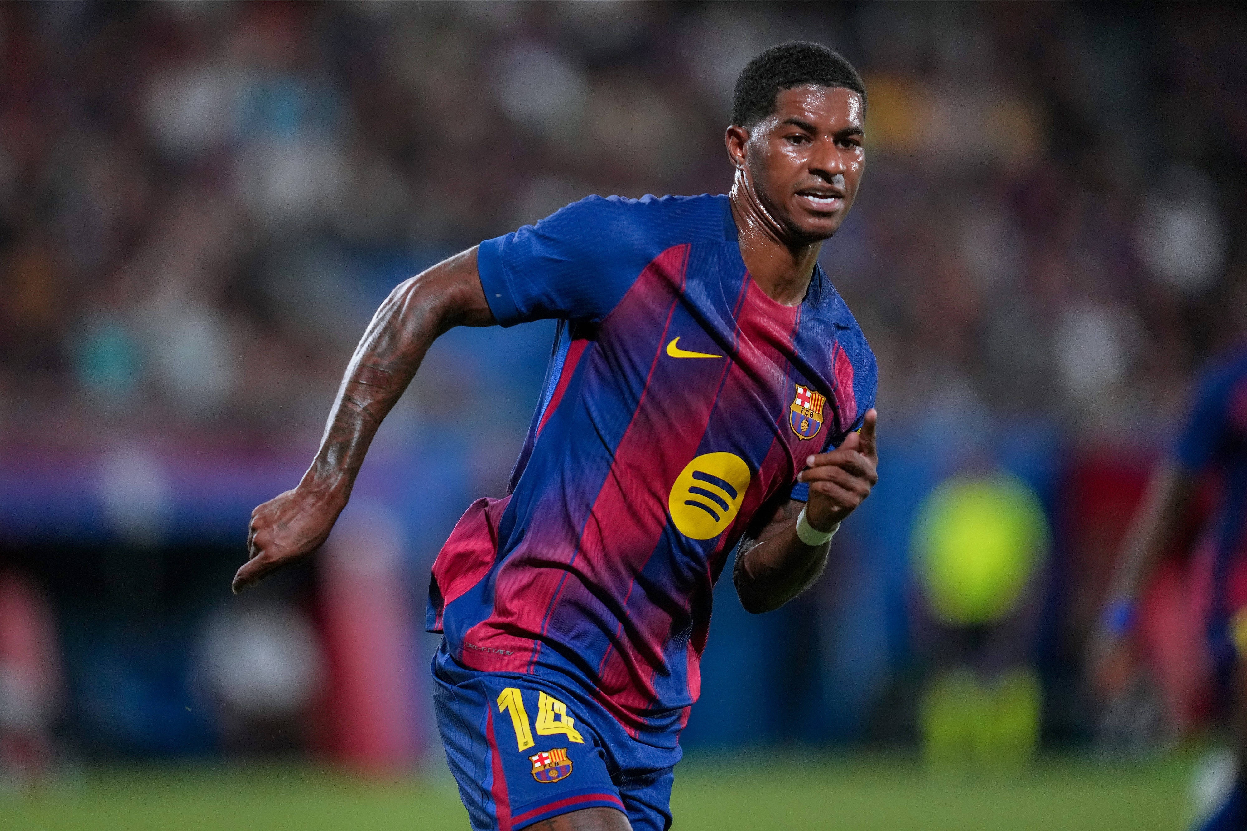 球迷社区-每体：拉菲尼亚身体疲惫将专注恢复，拉什福德有望顶替巴西人首发