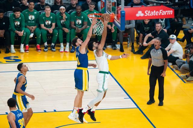 九游体育网页版-【现场】上季总决赛再演 勇士主场金色翻腾力克劲敌